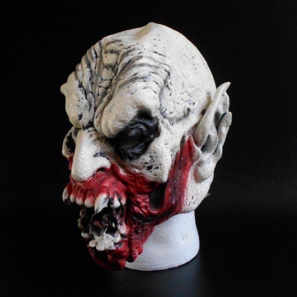 Don Post Studios Full Face Mask Scary Bloody Demon Adult Mask 2000 - Picture 2 of 8